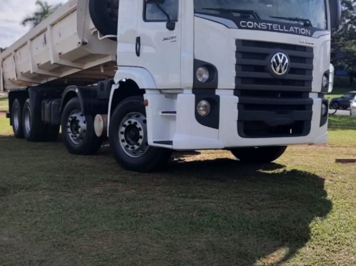 CAMINHÃO VW 30.280 CRM 8X2 2021/2022 2022 CAMINHÃO VW 30.280 CRM 8X2 2021/2022 2022